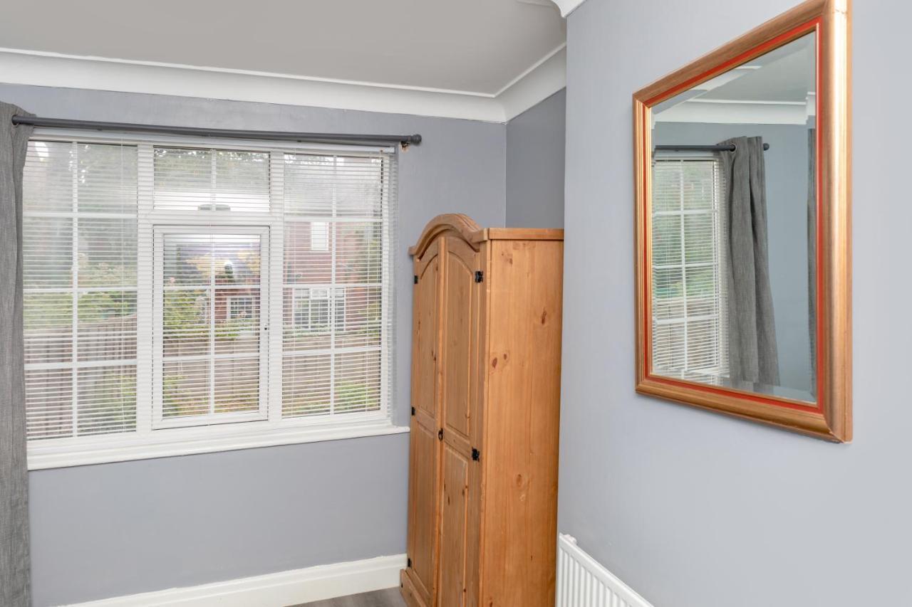 Leeds City Centre Spacious House Free Parking And Wi-Fi Экстерьер фото