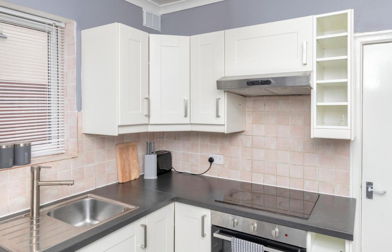 Leeds City Centre Spacious House Free Parking And Wi-Fi Экстерьер фото