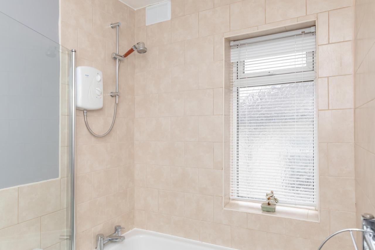 Leeds City Centre Spacious House Free Parking And Wi-Fi Экстерьер фото